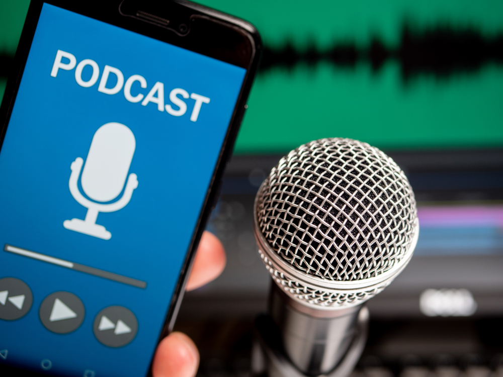 Com gigantes por trás, 2019 é o novo “ano do podcast” no Brasil