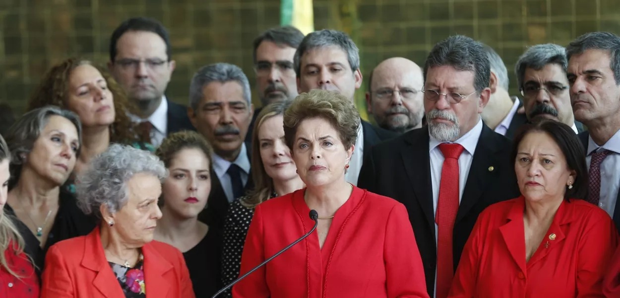 Seis anos após o Golpe de 2016, MPF arquiva inquérito das “pedaladas fiscais” contra Dilma