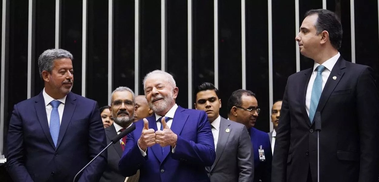 Governabilidade requer pacto Lula-Lira frente à crise bancária global