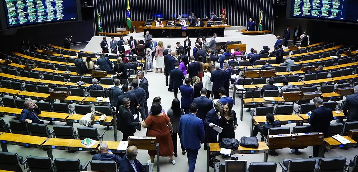 Congresso aprofunda racismo no Brasil