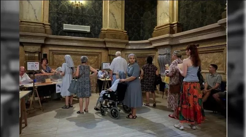 Espanha realiza eleições neste domingo, em meio ascensão da extrema direita
