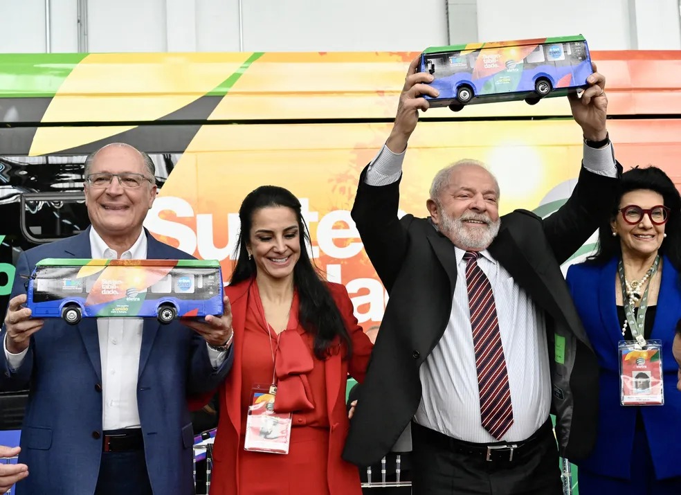 Fábrica de ônibus elétrico no ABC vira símbolo da ‘neoindustrialização’ de Lula