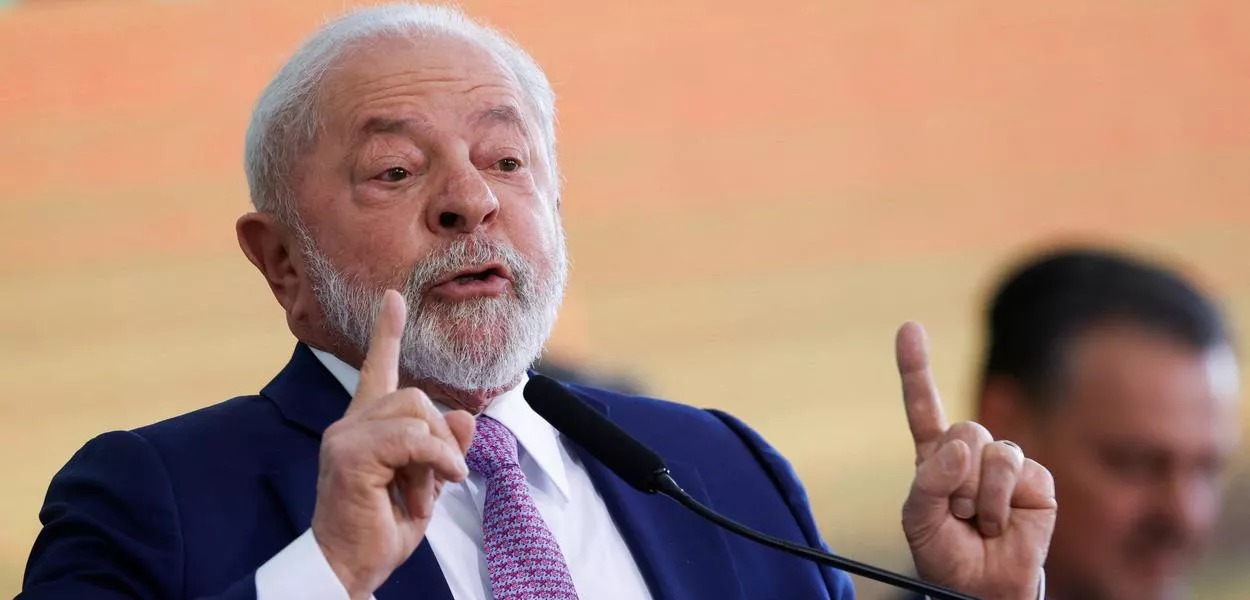 Programa do governo Lula faz com que 1,5 milhão de brasileiros fiquem com nome limpo na segunda-feira