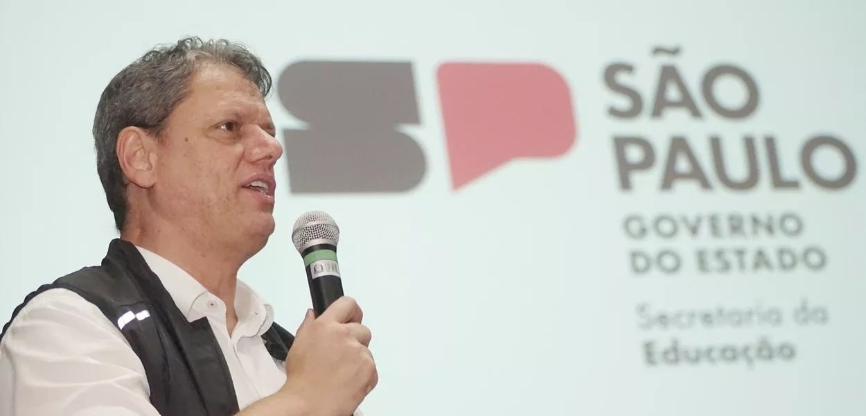 “É a barbárie patrocinada por Tarcísio”, aponta jornalista da revista Piauí, sobre a chacina em Guarujá