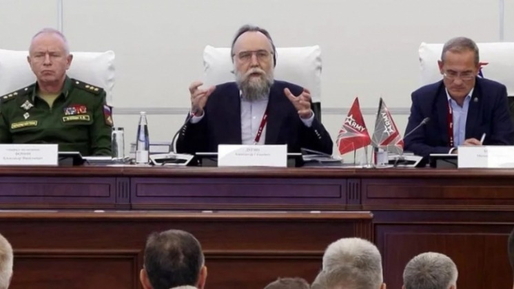 DUGIN: “PRECISAMOS NOS DAR CONTA DA NATUREZA SATÂNICA DO OCIDENTE MODERNO, AÍ ENTÃO VENCEREMOS”