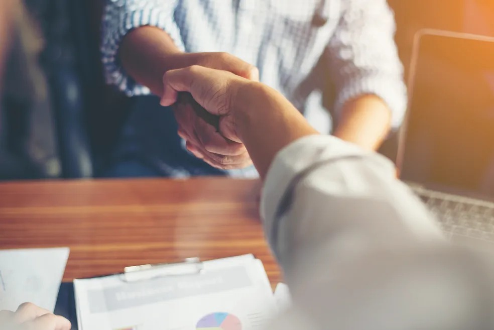Mercado de trabalho começa a se abrir para quem não tem diploma