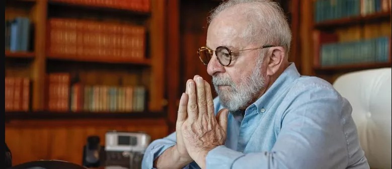 “Não podemos normalizar armas acessíveis para jovens”, diz Lula após ataque a escola
