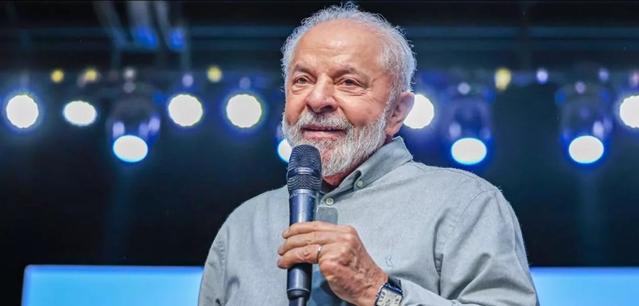 Lula é aprovado por 54% dos brasileiros, mas aprovação cai 6 pontos, aponta Quaest