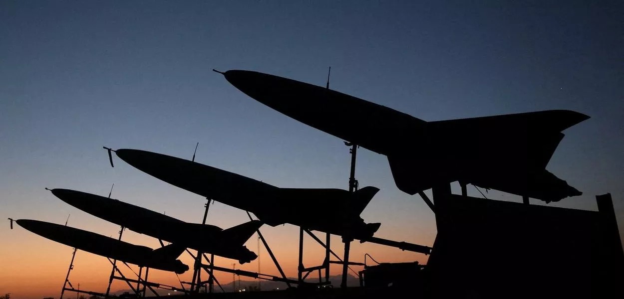 Grupo Houthi do Iêmen diz ter lançado mísseis balísticos e drones em direção a Israel