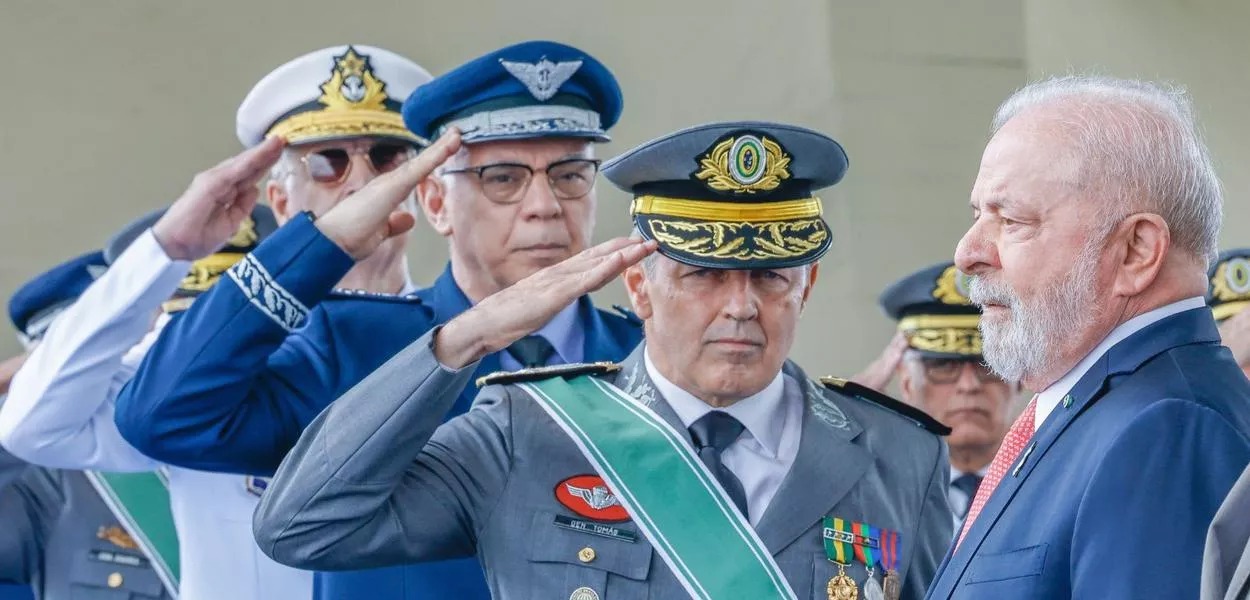 Forças Armadas despreparadas são obstáculo para afirmação do Brasil no sistema mundial