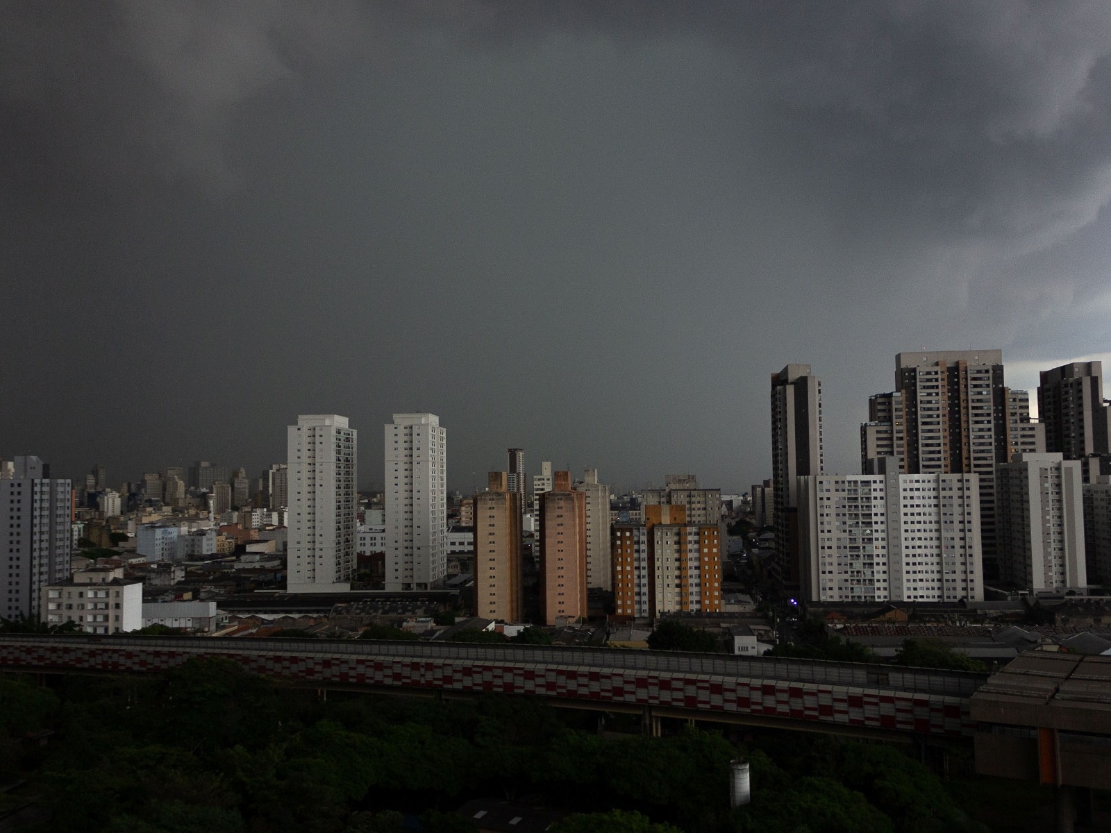 Após calor, fim de semana deve ser de tempestade em pelo menos sete estados